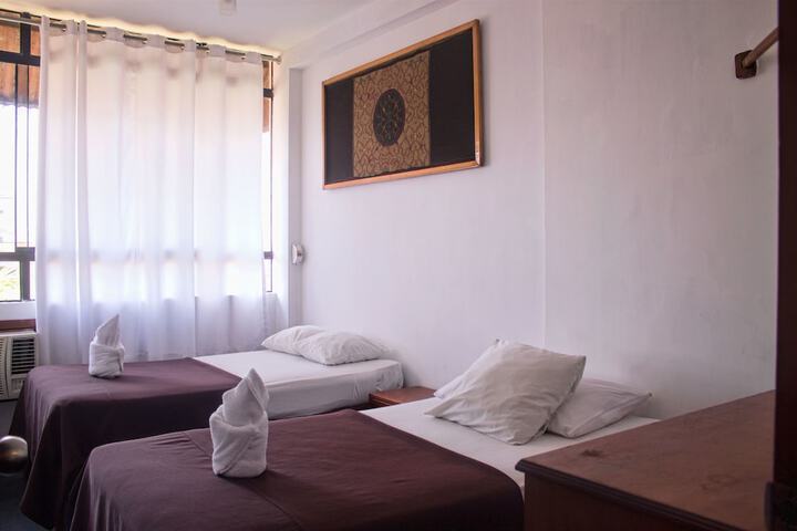 Room 15 of 40