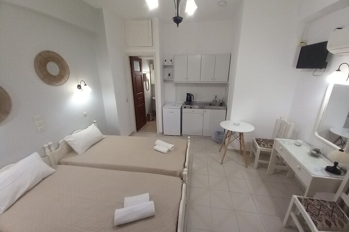 Room 2 of 18