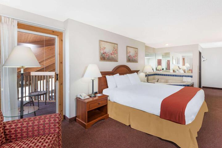1 King Bed Mobility Accessible (17 of 26)