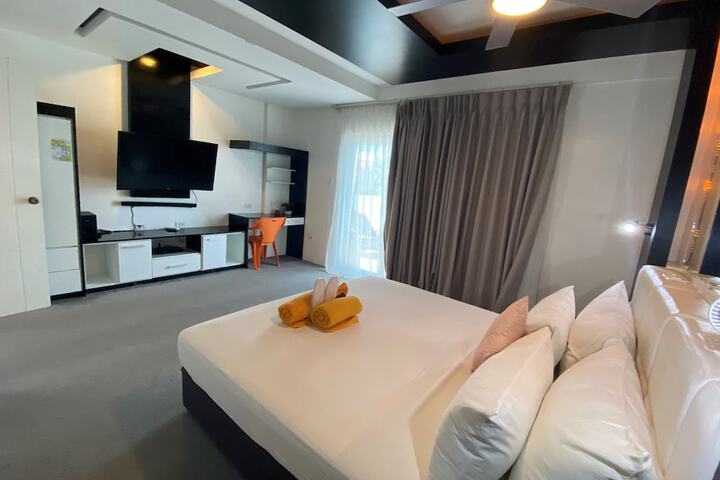 Room 17 of 403