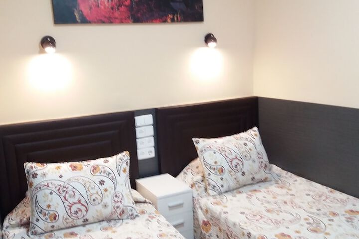 Room 7 of 50
