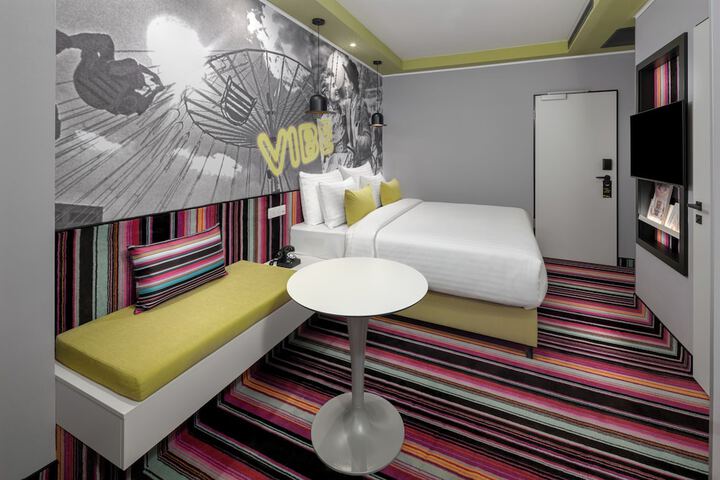 Room 28 of 49