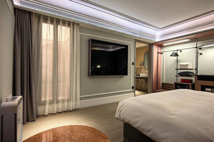 Room 20 of 52