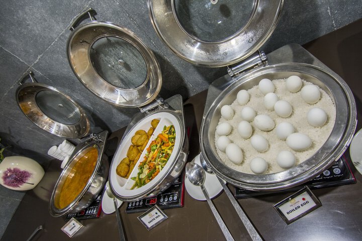 Dining 57 of 104