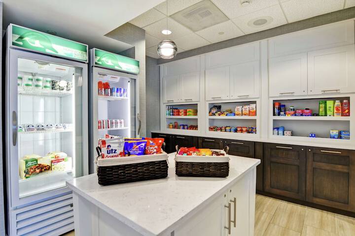 Snack bar