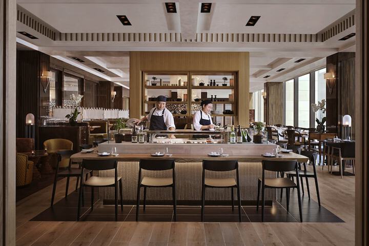 Dining 105 of 147