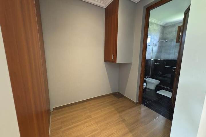 Room 17 of 37