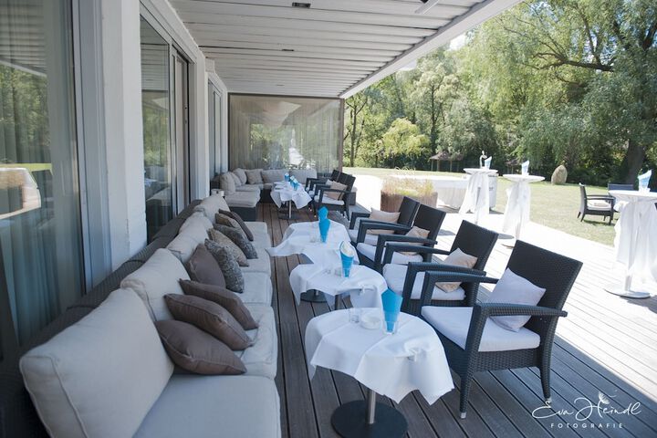 Sundeck 35 of 37