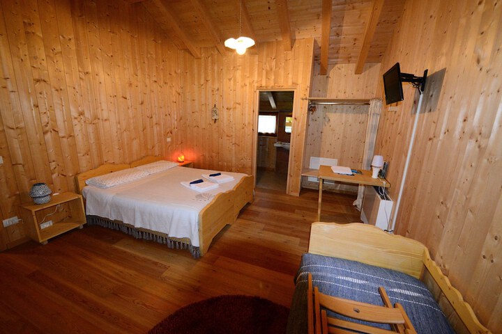 Room 21 of 144