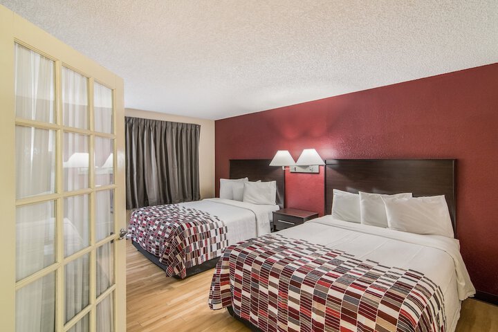 Room 8 of 39