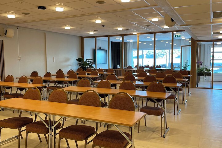 Meeting 62 of 86