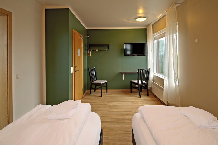 Room 28 of 72