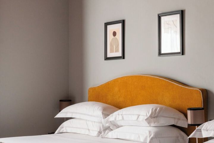 Room 45 of 76