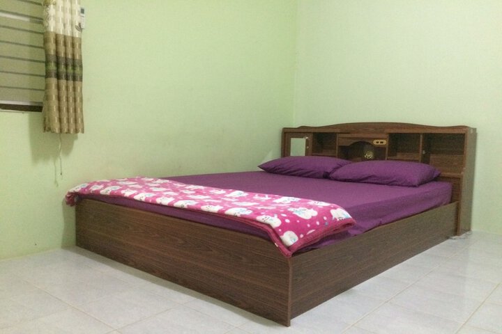 Room 5 of 29