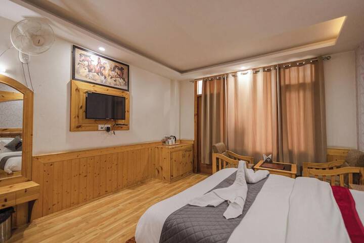 Room 19 of 38