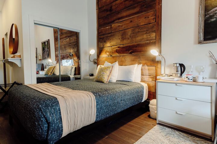 Room 11 of 21