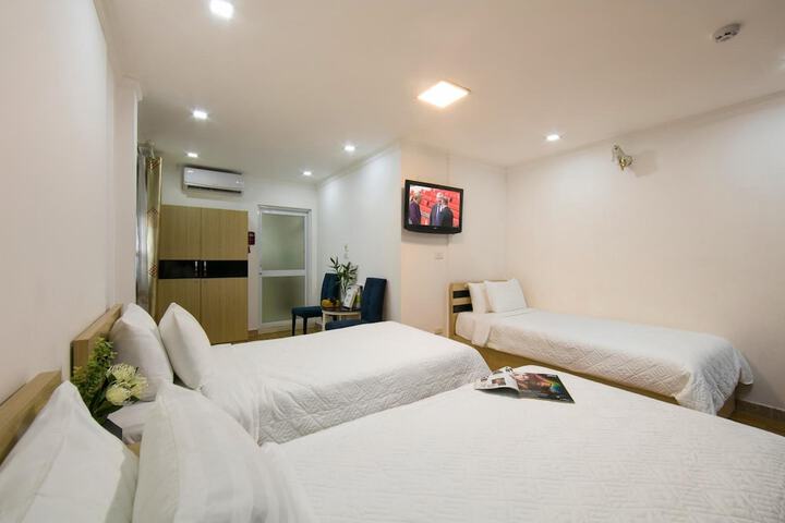 Room 11 of 20