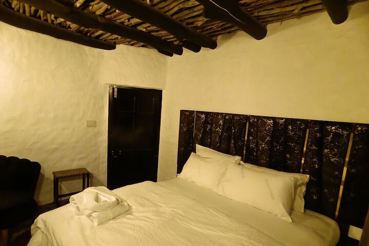 Room 4 of 19