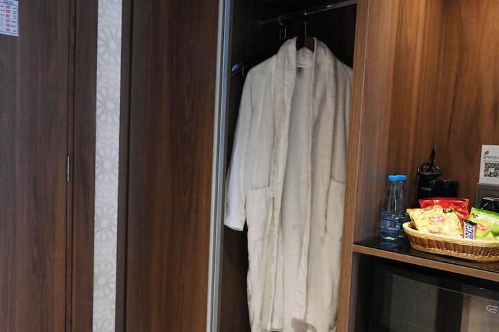 Room 13 of 78