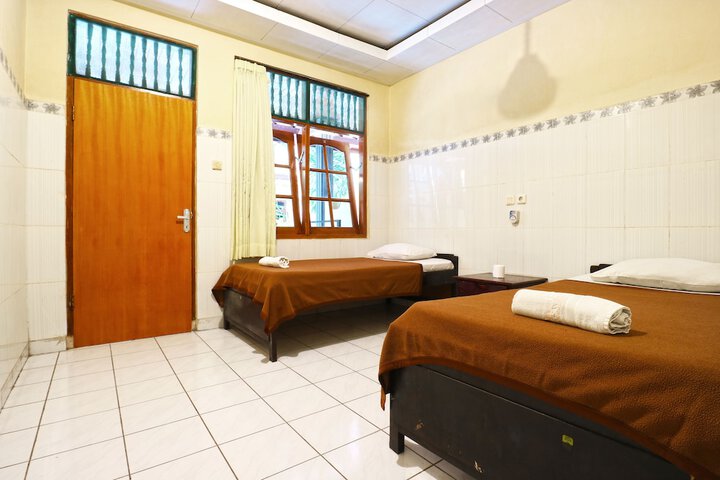 Room 11 of 63