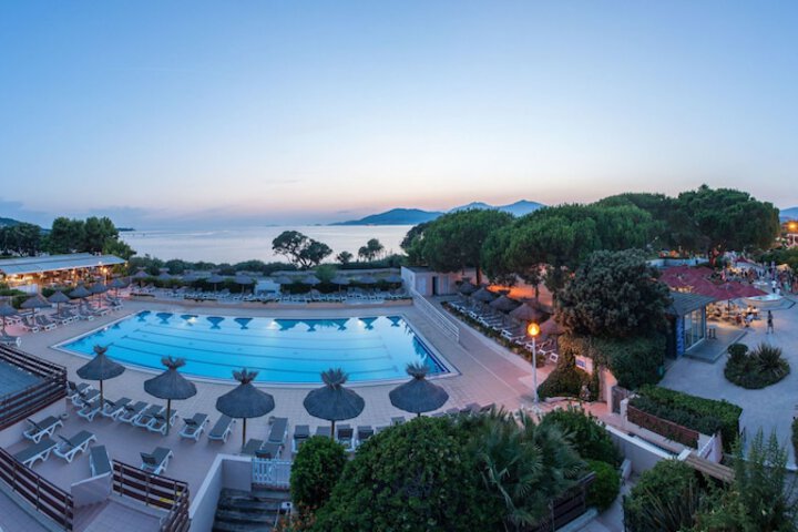 Pools & Facilities