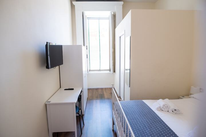 Room 48 of 159