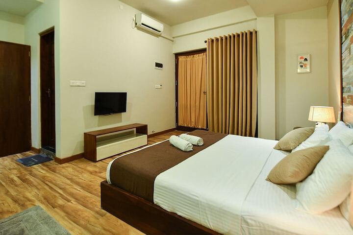 Room 18 of 171