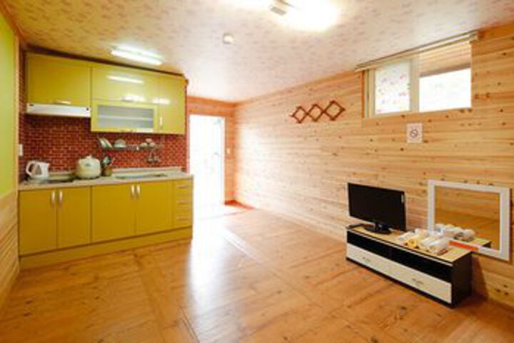 Room 30 of 89
