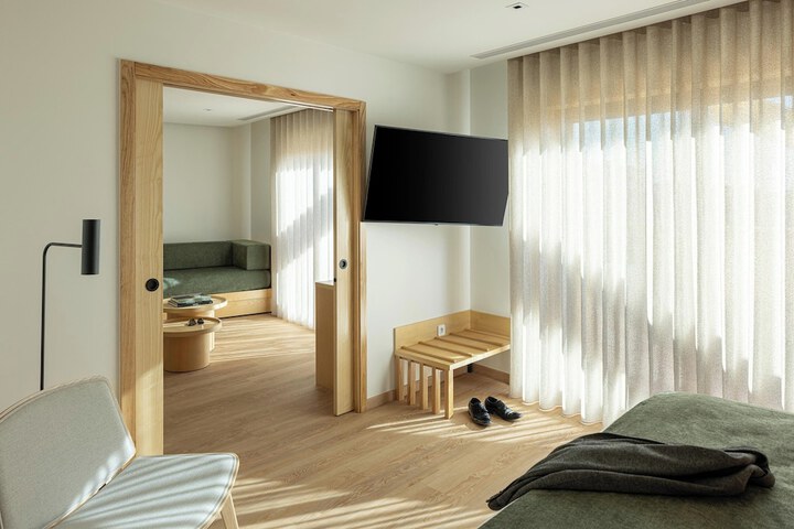 Room 41 of 78