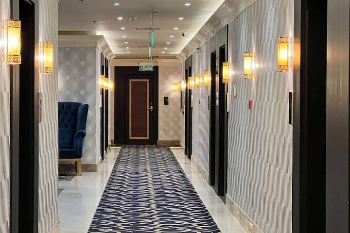 Ballroom/Hall 39 of 47