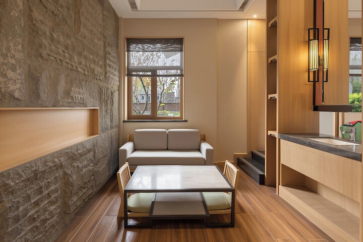 Room 46 of 132