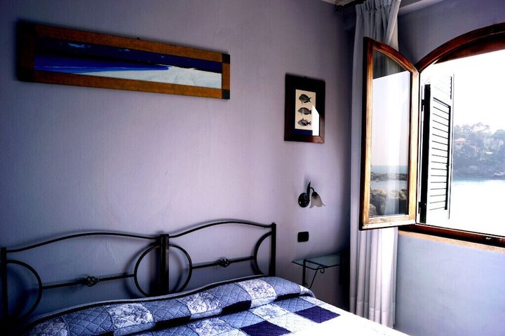 Room 6 of 41