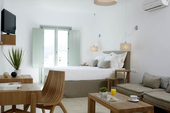 Room 26 of 261