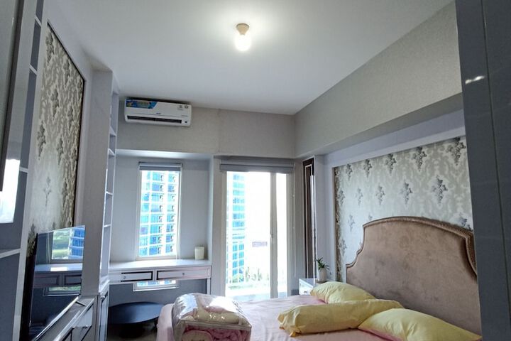 Room 4 of 13