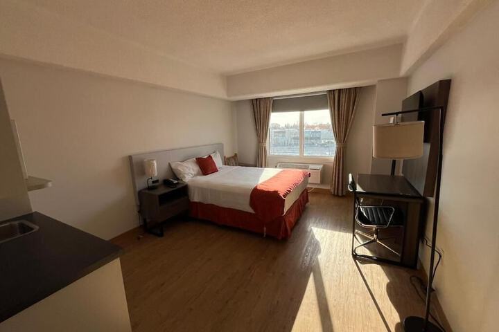 Room 5 of 19