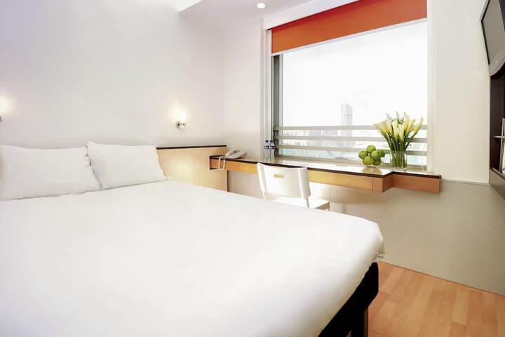 Room 21 of 81