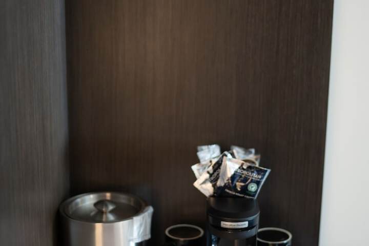 Breakfast/Coffee Service 9 of 66