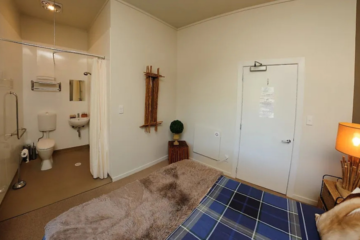 guest_rooms