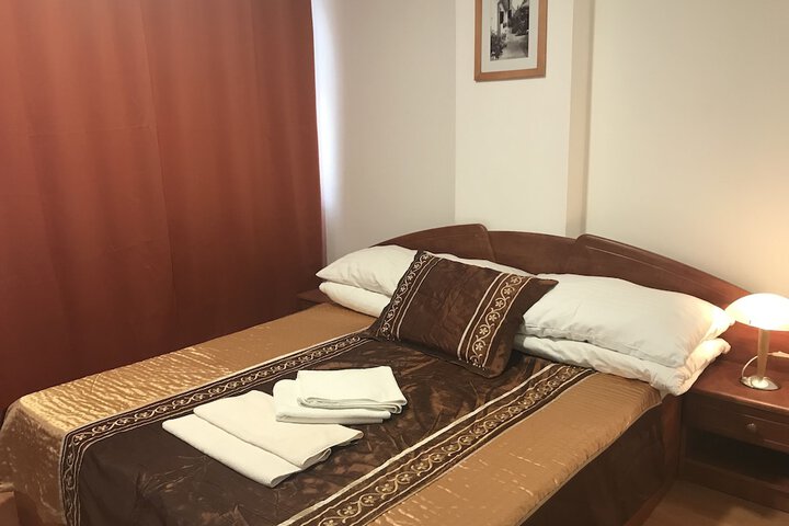 Room 2 of 40