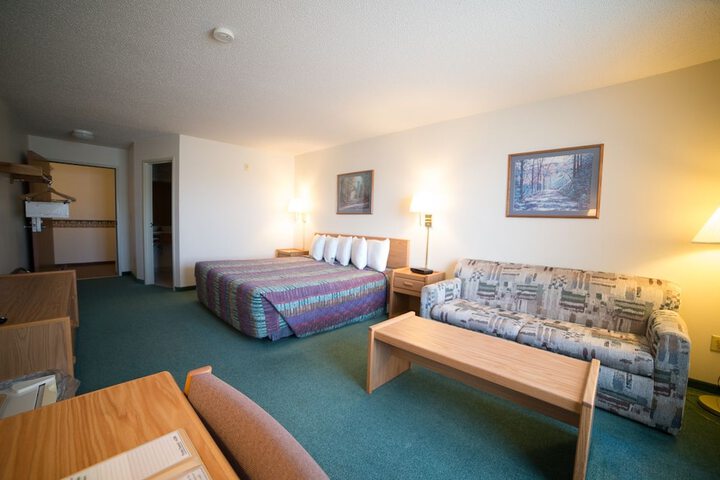 Standard | King Bed (2 of 6)