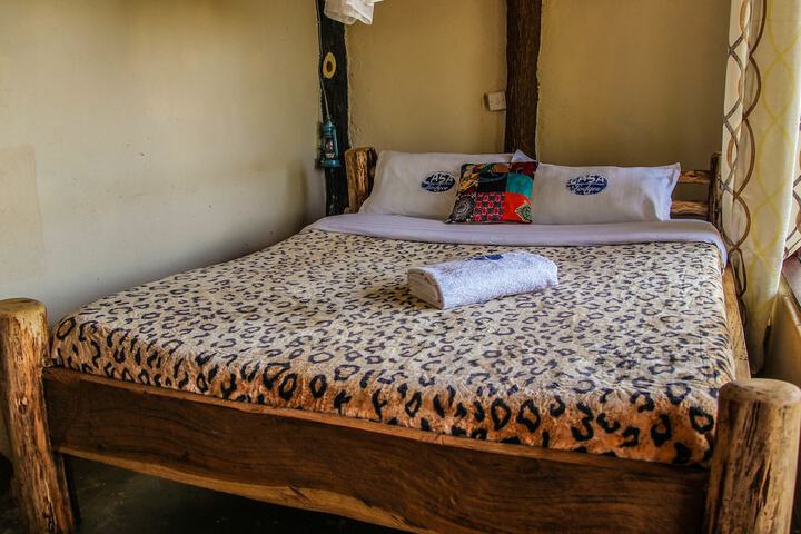 Room 6 of 52