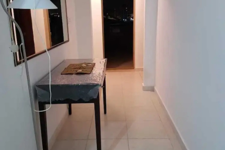 Room 6 of 18