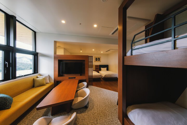 Room 45 of 117