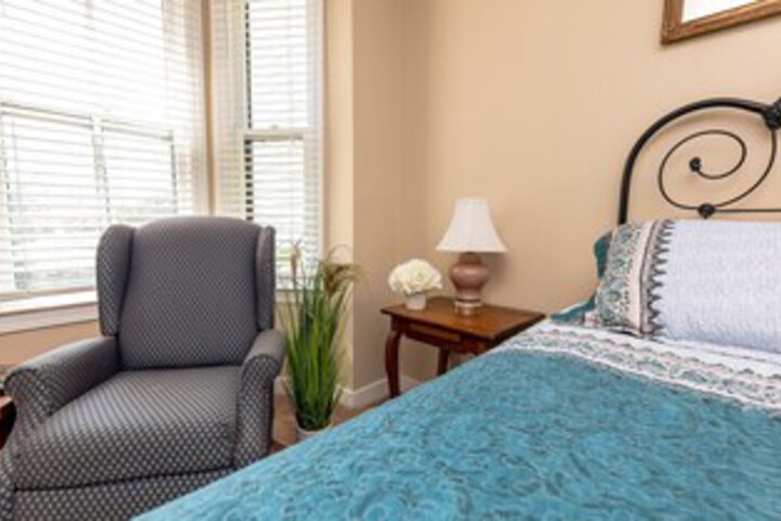 Room 74 of 253