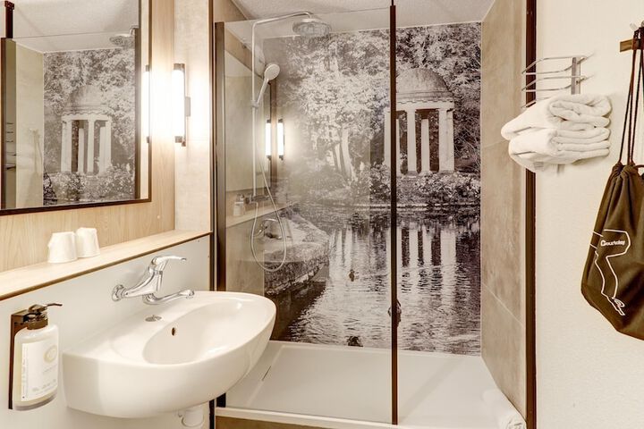 Bathroom Interior Photo