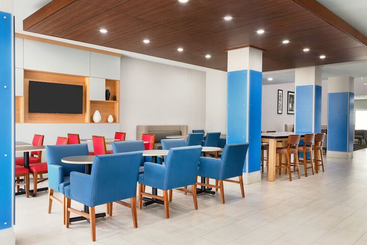 Breakfast/Coffee Service 54 of 63