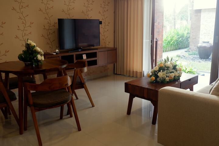 Room 18 of 53