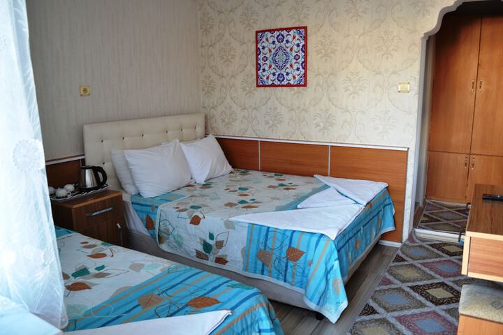 Room 18 of 48