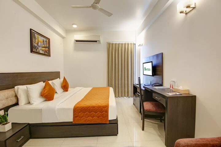 Room 27 of 82