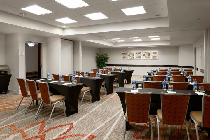 Meeting facility